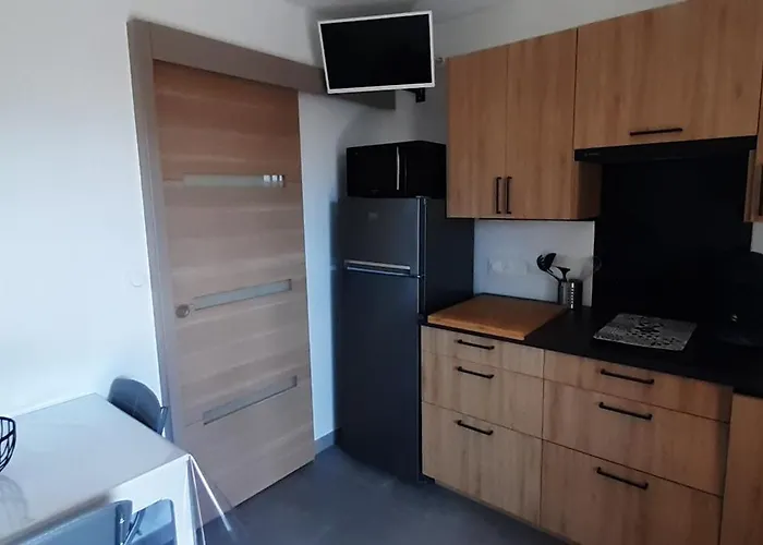 Apartament T2, Terrasse, Piscine, Clim, Proche *