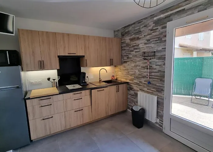 Apartament T2, Terrasse, Piscine, Clim, Proche
