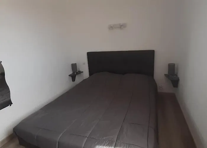 T2, Terrasse, Piscine, Clim, Proche Apartament *